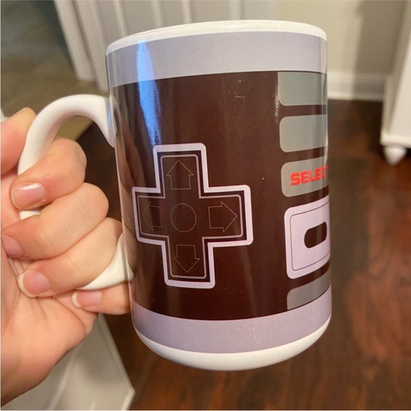 Nintendo controller mug - Picture 2 of 3